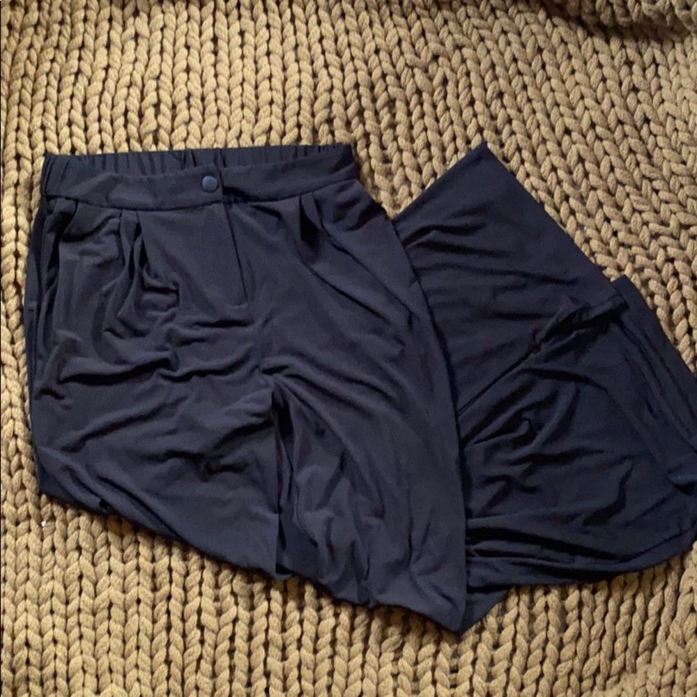 Laundry flowy pants